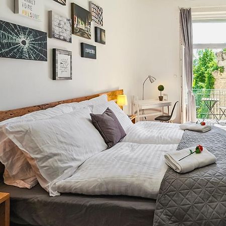 3 Room Apartment In The Beautiful Street Budapest Luaran gambar