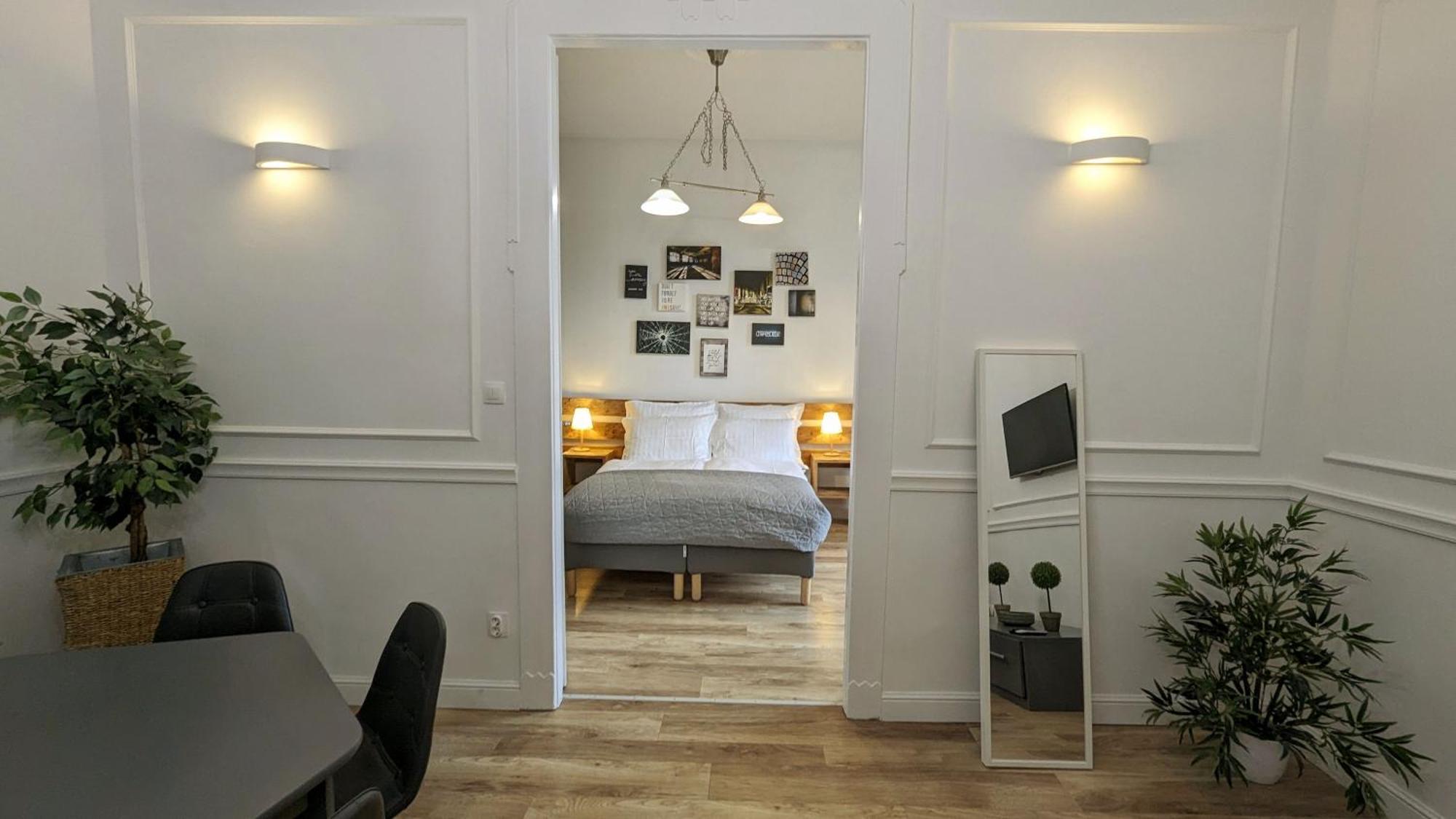 3 Room Apartment In The Beautiful Street Budapest Luaran gambar