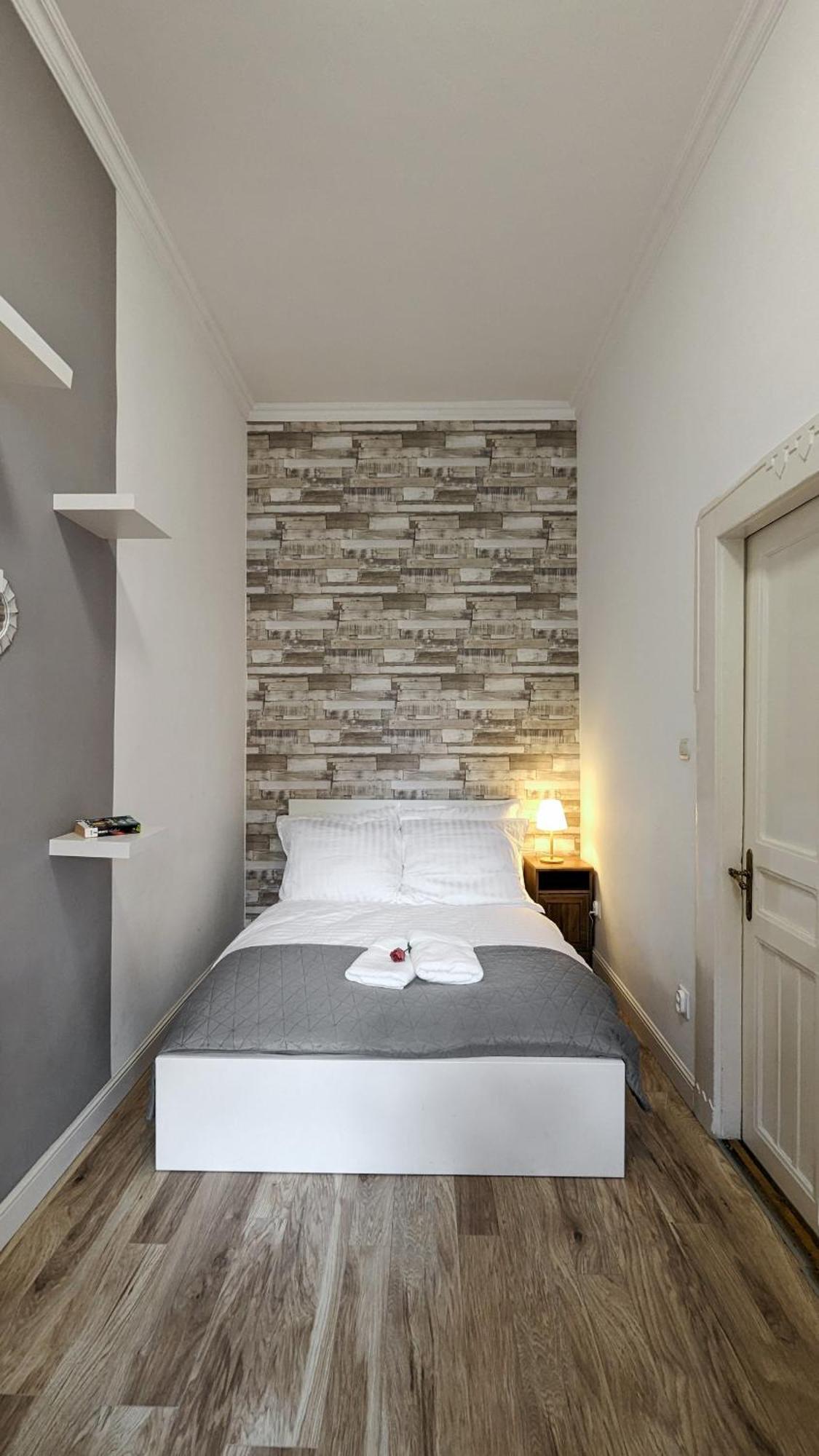 3 Room Apartment In The Beautiful Street Budapest Luaran gambar