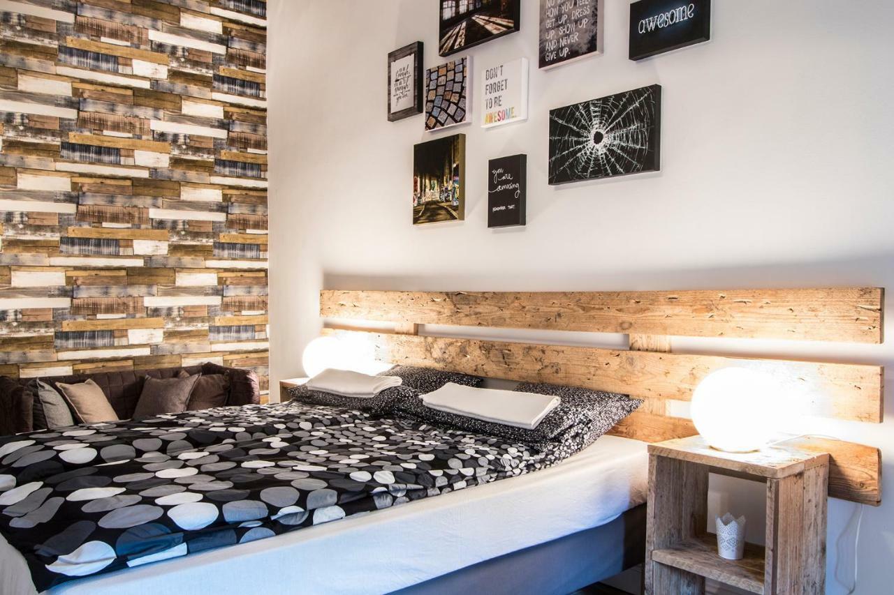 3 Room Apartment In The Beautiful Street Budapest Luaran gambar